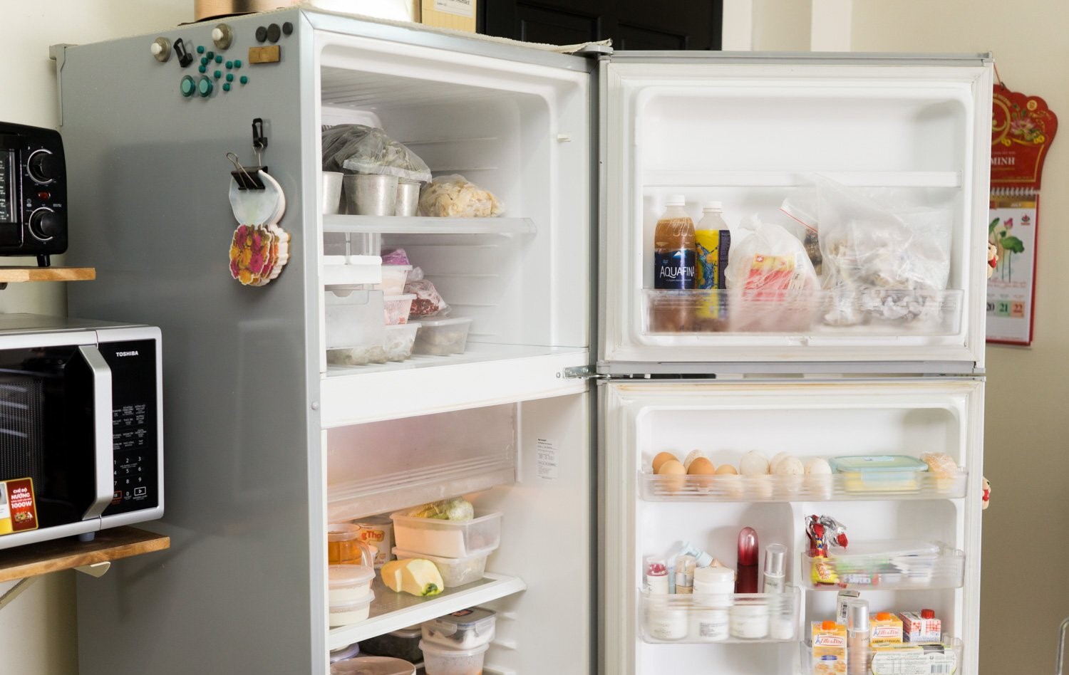 Bạn nên chú ý lượng thực phẩm có trong tủ lạnh